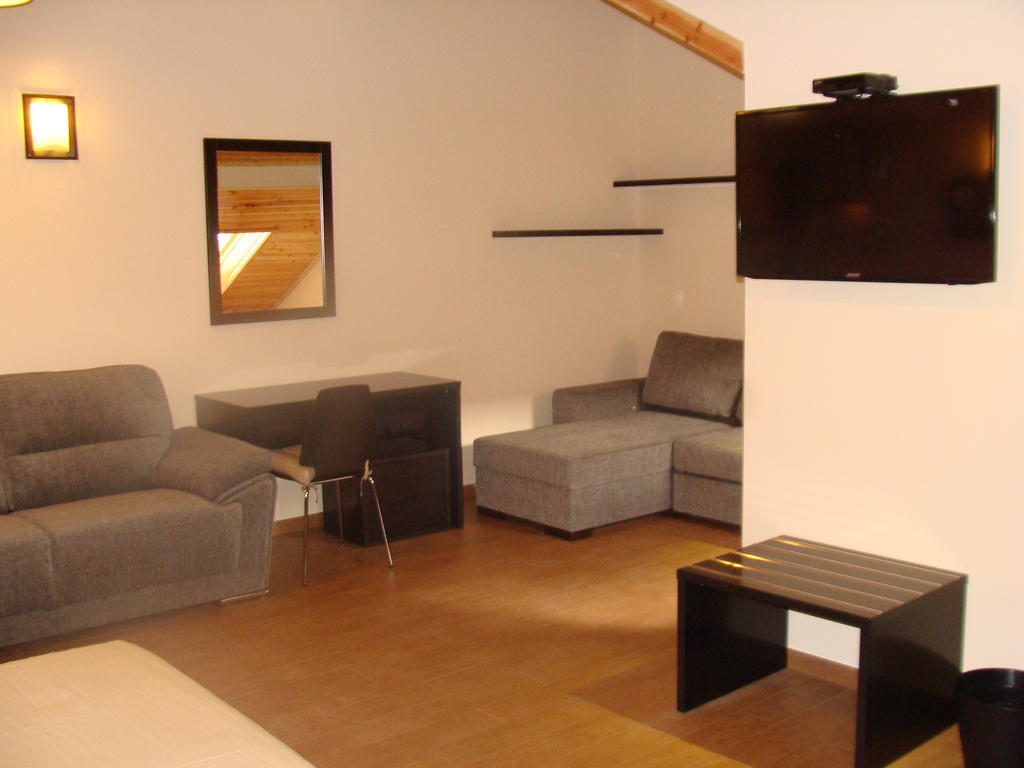 Apartamentos Kosmos Horta  Zimmer foto