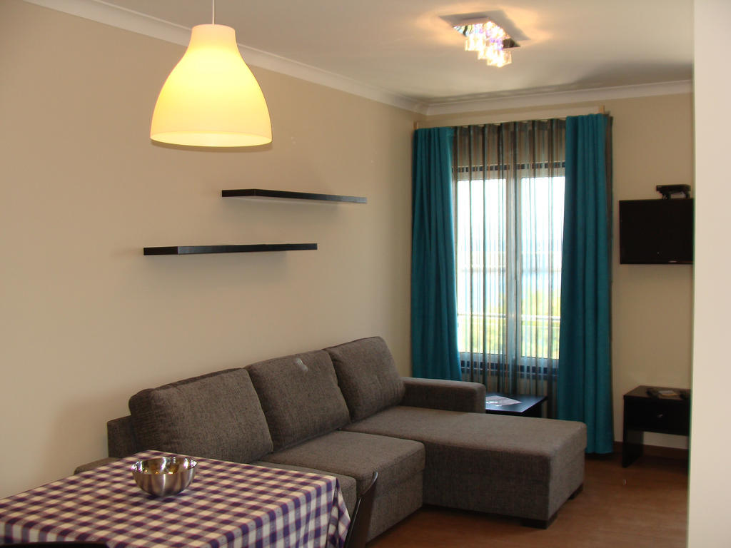 Apartamentos Kosmos Horta  Zimmer foto